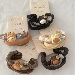 پک کش ژورنالی عروسک ، نگین