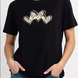 تیشرت نخ پنبه زنانه قواره آزاد فری سایز طرح قلب پلنگی