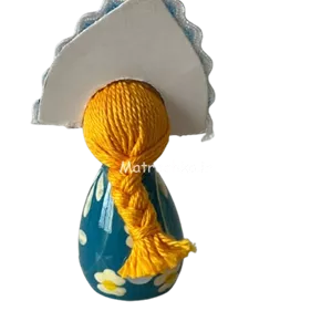 مگنت چوبی ماتروشکا گیسو با کاکوشنیک 3