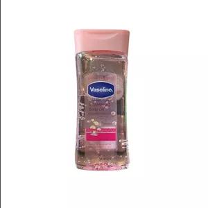 روغن بدن روشن کننده ویتامین B3 وازلین