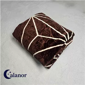 پتو دونفره قهوه ای شیک طرح دار