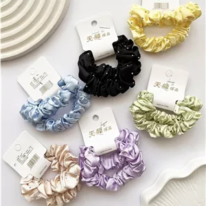 اسکرانچی نگین دار