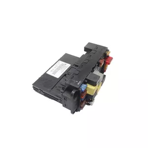 جعبه فیوز داخل کابین بنز C200 اتاق W203