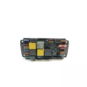جعبه فیوز داخل کابین بنز c180 اتاق w203