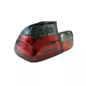 چراغ عقب بی ا م و e46