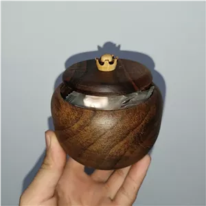 قندان چوب گردو خراطی شده طرح تاج