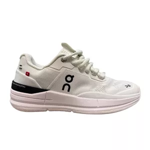 کتونی تنیس آن مدل راجر پرو کلی (سفید و مشکی) – On THE ROGER Pro Clay (White | Black)