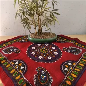 پته کرمان سوزندوزی ابعاد 60در 60 مناسب رومیزی تابلو روی اپن مبل جنس پشم و رنگ گیاهی خانمان مدل 364234 