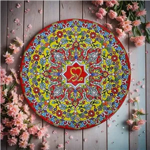 بشقاب دیوارکوب به نام مادر مینا کاری روی سفال سی سانت خانمان مدل 341197
