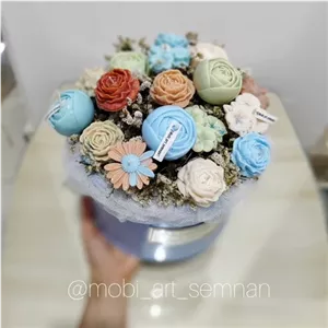 باکس گل شمع باکس هدیه باکس گل باکس لاکچری آلاله بابونه پیونی باکس جعبه هدیه کادو خانمان مدل 332686