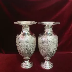 گلدان خمره ای قلمزنی متوسط برنجی خانمان مدل 341065