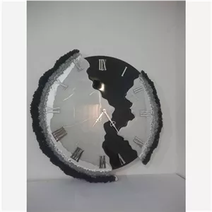 ساعت دفرمه رزینی خانمان مدل 340341