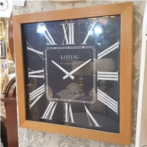 ساعت دیواری چوبی مربع لوتوس داخل مشکی خانمان مدل 343022