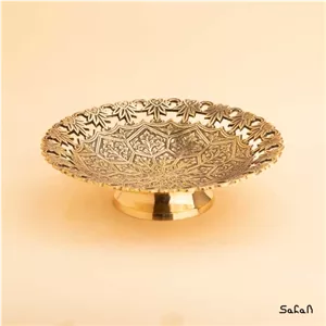 شیرینی خوری کوچک برنجی طلایی هندی پایه کوتاه مدل افرا خانمان مدل 342340 