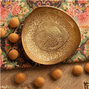 کاسه برنجی آنتیک مدل زنبق سایز 1 خانمان مدل 338391