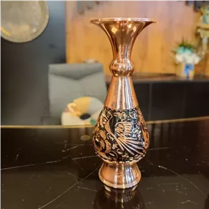 گلدان مسی الماس تراش سیاه قلم سایز 2 ارتفاع20 سانت خانمان مدل 340470