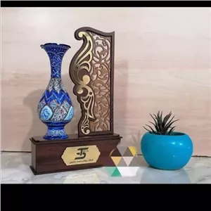 تندیس مدل اسلیمی میناکاری به همراه گلدان 16سانتی فقط عمده خانمان مدل 340130 
