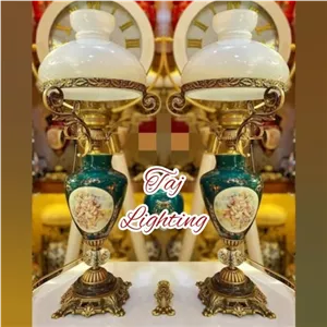 آباژور چراغ رومیزی طرح فرشته مدل گرِچِن با حباب قالپاقی خانمان مدل 326904