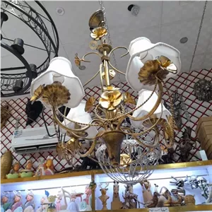 لوستر 4 شعله گلدار انگلیش هوم ، لوستر اتاق خواب و پذیرایی بدنه فلزی کیفیت عالی خانمان مدل 349692