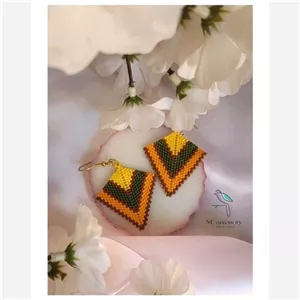 گوشواره جناغی خوشرنگ ترند سال با منجوق میوکی ژاپن خانمان مدل 359658