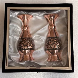 گلدان مسی الماس تراش با جعبه مخمل خانمان مدل 342950