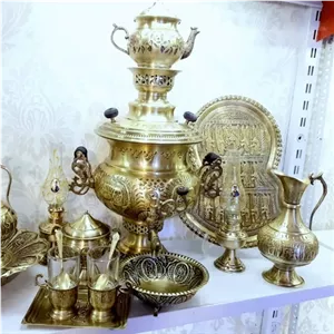 سماور برنجی ذغالی قلم 4 لیتری با ست 6تیکه خانمان مدل 343914