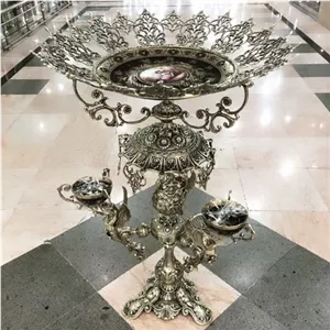 میوه خوری کنار سالنی آجیل خوری پایه دار برنز فرشته ملکه برنزی بشقاب طلاکوب اعلا جا میوه برنجی خانمان مدل 339127 