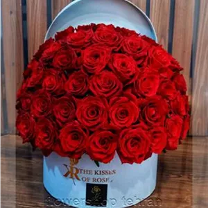جعبه گل و شکلات لوکس برای سلیقه‌های سخت‌پسند
