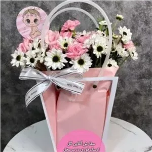دسته گل و کیک تولد برای تولد لاکچری بچه بلاگر
