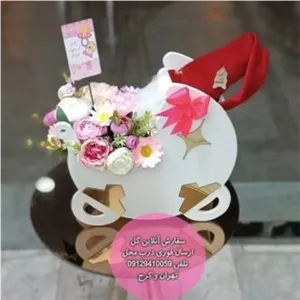 دسته گل و کیک تولد برای تولد لاکچری بچه