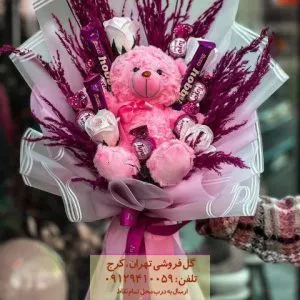 باکس گل شیک ولنتاین در گلفروشی علم و صنعت