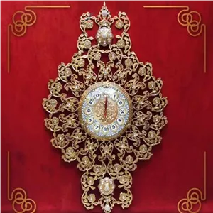 ساعت دیواری برنزی با المان های گل و بوته و نگین