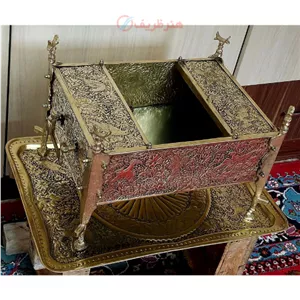 منقل زغالی برنجی قلم اعلا گل و مرغ سیاه‌شده ۳۰×۴۰ سانتی‌متر