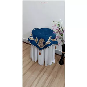 رومیزی مربع سنگ دوزی با پارچه مخمل ترک یک کار بینظیر و تلفیقی از هنر دست و طراحی بسیار زیبا