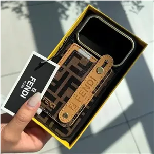 قاب جاکارتی دار فندی Fendi LuxePocket مناسب آیفون 16پرومکس