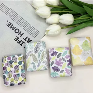 آینه جیبی دوطرفه طرح برگ مستطیلی چرم 8.5cm در 6cm