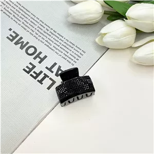 کلیپس مستطیلی سایز کوچک رنگ مشکی فول نگین3cm