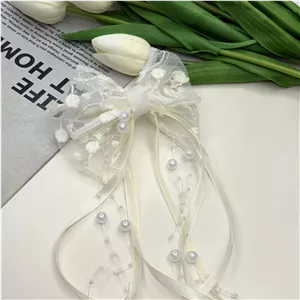 کلیپس فرانسوی مو پاپیونی گیپور آویزدار مروارید رنگ سفید گیر مو 8cm و پاپیون 15cm