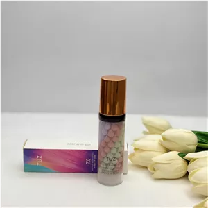 پرایمر رنگین کمانی مدل 7CC با وزن 40 گرم، تثبیت‌کننده آرایش، جلوگیری از چرب شدن و براقی پوست
