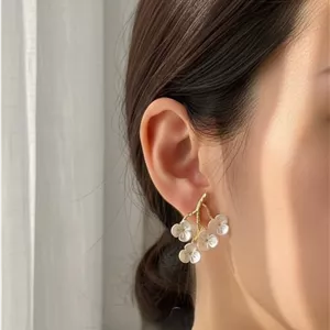 گوشواره میخی بهاری شکوفه