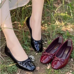 کالج زنانه پاپیونی براق | کفش راحتی روزمره شیک و خوش‌پا کد ۲۲۲۲