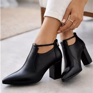 نیم بوت زنانه پاشنه دار مونتانا ۵ سانت کد ۱۷۳۳