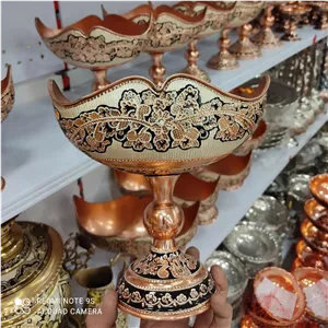 کشکول بسیار زیبا نقره کوب مسی طول ۲۲ سانت