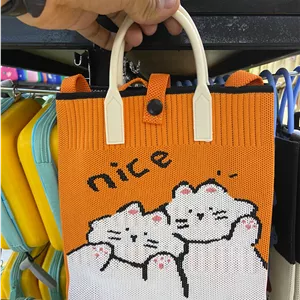 کیف یکطرفه‌ بافت طرح دار دسته سیلیکونی