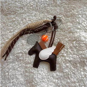 چارم بگ اسب و تنیس