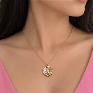 گردنبند با آویز خاص صورتی