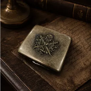 جای سیگار برند روپای بدنه برنجی طرح اسکالابونز (Skull and Bones)