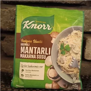 سس پاستا Mantarli (الفردو) 🍜