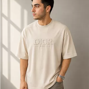 تیشرت مردانه لش باکسی استین سه ربع پارچه دورس دو نخ گرم بالا گلدوزی پفکی برند DIOR