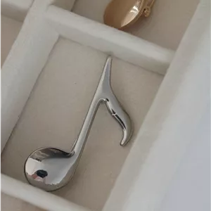 سنجاق سینه موسیقی